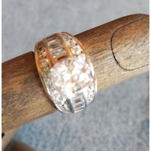 Gorgeous crystal c.z and sterling silver ring princess and channel set